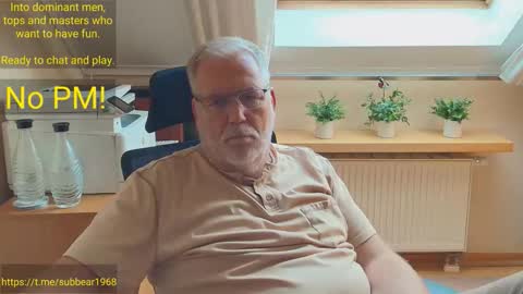 Snapshot of subbear1968 chatting on June 9, 3:12 pm subbear1968 online show from June 9, 3:12 pm