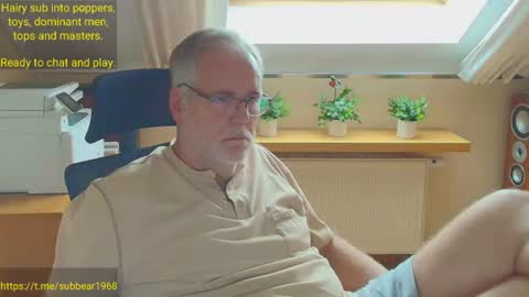 Snapshot of subbear1968 chatting on June 25, 3:16 pm subbear1968 online show from June 25, 3:16 pm