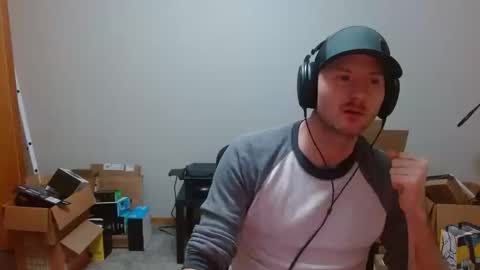 Snapshot of subbyboy345 chatting on October 17, 2:48 am subbyboy345 online show from October 17, 2:48 am