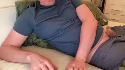 Snapshot of submissive199 chatting on November 8, 4:29 pm submissive199 online show from November 8, 4:29 pm