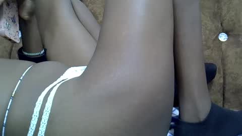 Snapshot of submissive_slut001 chatting on January 15, 5:47 pm submissive_slut001 online show from January 15, 5:47 pm