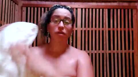 Snapshot of submissivelatintight18 chatting on June 6, 11:15 am SubmissiveLatina online show from June 6, 11:15 am