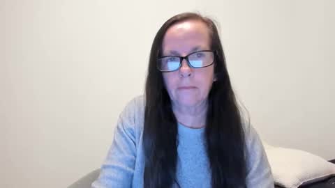 Snapshot of submissivepeachgoddess chatting on April 20, 2:36 am Submissie Peach Goddess online show from April 20, 2:36 am