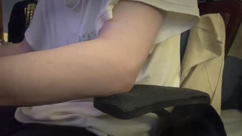 Snapshot of subprx chatting on April 16, 8:26 am subprx online show from April 16, 8:26 am