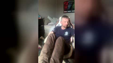 Snapshot of subtoi chatting on May 24, 10:53 am subtoi online show from May 24, 10:53 am