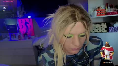 Snapshot of succubu_ss chatting on February 25, 6:56 am succubu_ss online show from February 25, 6:56 am