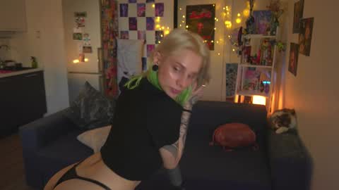 succubus_66 online show from March 9, 2:32 pm