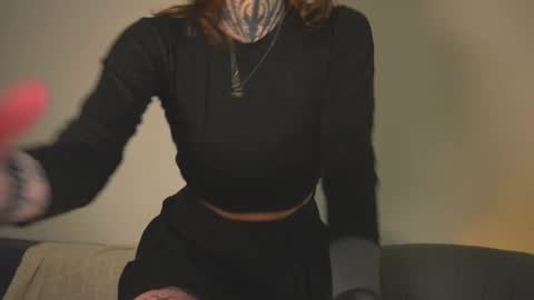 succubus_66 online show from January 17, 11:37 am