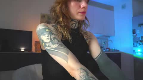 Snapshot of succubus_66 chatting on June 18, 7:52 am succubus_66 online show from June 18, 7:52 am