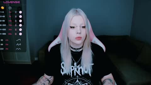 succubus_leslie online show from December 3, 9:55 am