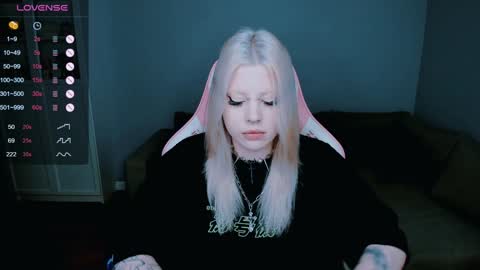succubus_leslie online show from December 3, 12:59 pm