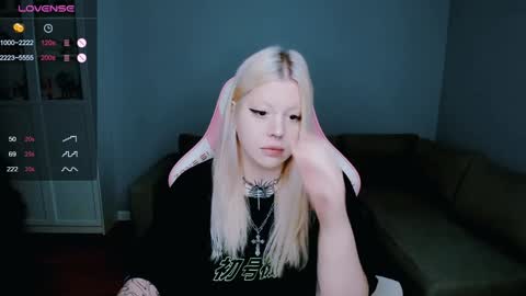 succubus_leslie online show from December 22, 11:22 am