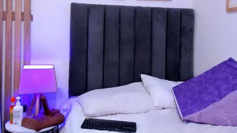 Luna  online show from October 17, 8:22 pm