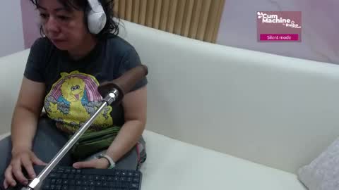 Sucky  online show from May 30, 12:13 pm