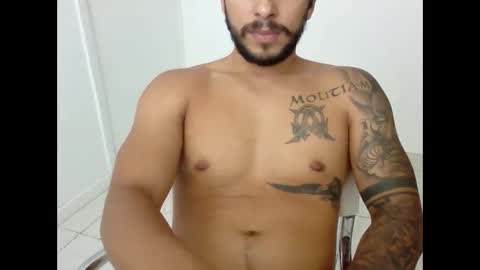 Snapshot of suetsemsay chatting on January 24, 8:11 pm suetsemsay online show from January 24, 8:11 pm