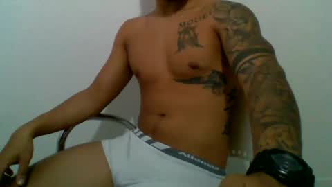 Snapshot of suetsemsay chatting on February 12, 9:01 pm suetsemsay online show from February 12, 9:01 pm