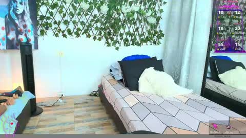 Snapshot of sugar_mom3 chatting on May 12, 3:42 pm nancy online show from May 12, 3:42 pm