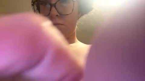 Snapshot of sugarbaby2625 chatting on October 22, 9:25 pm sugarbaby2625 online show from October 22, 9:25 pm