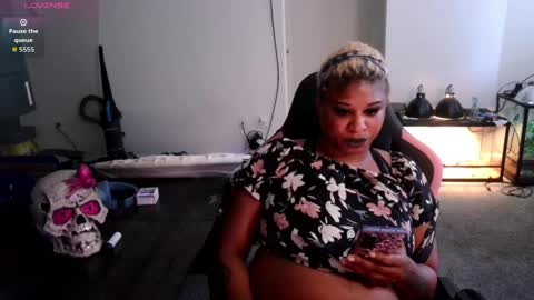 lexi love online show from October 8, 7:00 pm