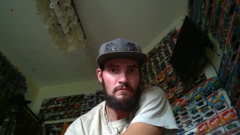 Snapshot of sugarbush696 chatting on September 11, 10:10 pm Sugarbush696 online show from September 11, 10:10 pm