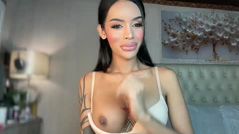 Jess online show from January 7, 8:22 pm