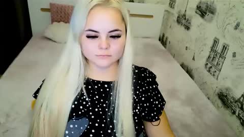 sugarkissx online show from October 20, 6:30 pm