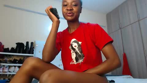 Snapshot of sugarlips_05 chatting on November 14, 6:45 am sugar online show from November 14, 6:45 am