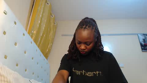 Snapshot of sugarlips_05 chatting on December 14, 8:02 pm sugar online show from December 14, 8:02 pm