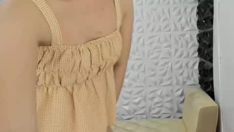 Snapshot of sugarplumxxs chatting on February 16, 1:29 pm Jana online show from February 16, 1:29 pm