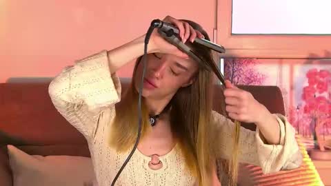 Snapshot of sugarskye chatting on February 12, 7:14 am sugarskye online show from February 12, 7:14 am