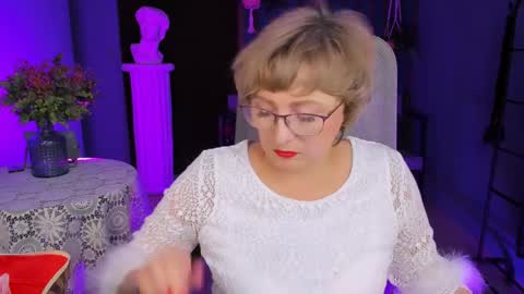 Vivien online show from January 9, 1:02 pm