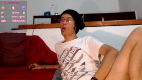 suggabrown_ online show from February 20, 3:03 am