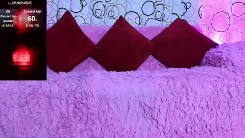    online show from November 27, 2:19 pm