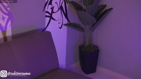 Snapshot of sukiinsanne chatting on July 7, 1:52 am sukiinsanne online show from July 7, 1:52 am