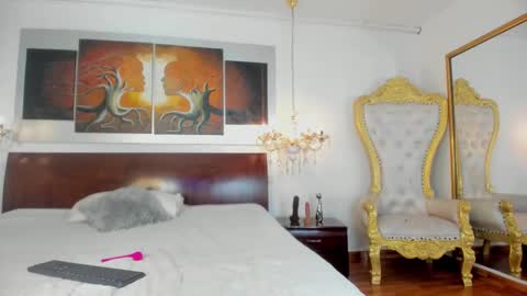 sukisimmons online show from November 20, 2:28 pm