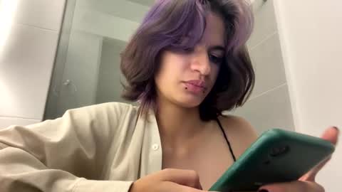 Snapshot of sukulaurens chatting on October 3, 3:58 am Suku Ren online show from October 3, 3:58 am