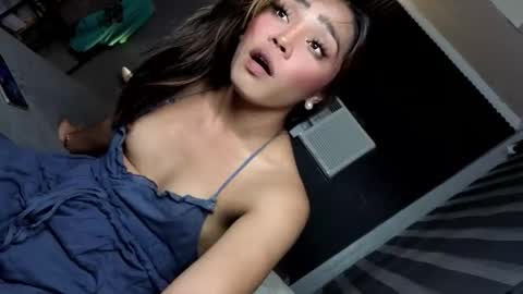 sultry_sirenxx online show from January 13, 1:27 pm