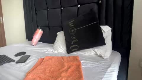 maskedtemptress online show from January 12, 7:24 am