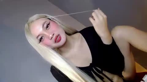 sultrybadbabe online show from October 12, 5:50 am