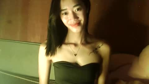Snapshot of sultrygirl69 chatting on April 13, 6:52 am ANNA online show from April 13, 6:52 am
