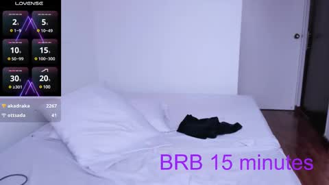 Nicolle  online show from March 7, 7:49 pm