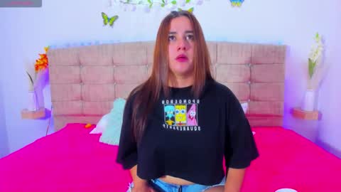 summer_girls01 online show from February 26, 11:37 pm