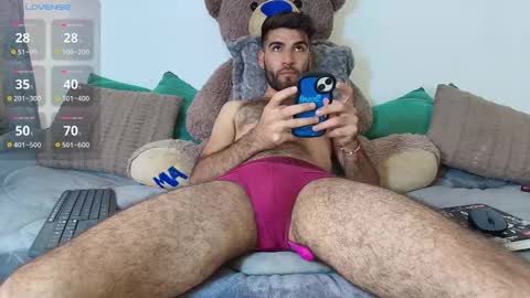 Snapshot of summer_romance chatting on September 12, 4:07 pm Andres-tattoos Derek Hairy online show from September 12, 4:07 pm