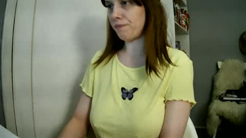 Snapshot of summerbluesky chatting on June 20, 3:59 pm summerbluesky online show from June 20, 3:59 pm