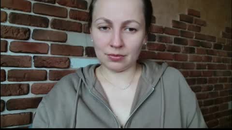 Snapshot of sun__shadow chatting on April 3, 12:58 pm sun__shadow online show from April 3, 12:58 pm