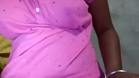 sunali_jain03 online show from July 7, 11:47 am