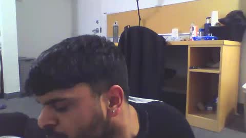 Snapshot of sundoog chatting on March 3, 5:09 am Sundoog online show from March 3, 5:09 am