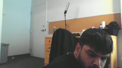 Snapshot of sundoog chatting on March 3, 2:04 pm Sundoog online show from March 3, 2:04 pm