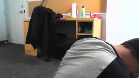 Snapshot of sundoog chatting on February 3, 4:12 pm Sundoog online show from February 3, 4:12 pm