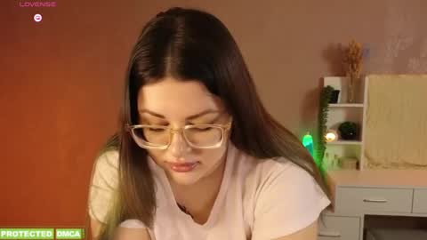 Tina. Im topless model  online show from April 14, 8:09 am